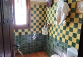 Отдельно стоящий дом с участком на продажу в городе Альхесирас Фото