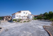Chalet independiente con terreno en venta en la España, Puigpelat, ref: TR412445 foto