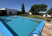 Chalet independiente con terreno en venta en La Rinconada ref: TR287073 foto
