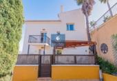 Chalet adosado con terreno en venta en la España, Almuñécar, ref: TR412513 foto