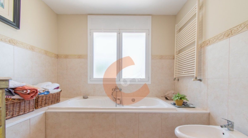Tarragona - Banyeres del Penedès - 542m2
