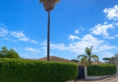 Chalet independiente con terreno en venta en Chiclana de la Frontera ref: TR411023 foto