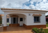 Chalet independiente con terreno en venta en Chiclana de la Frontera ref: TR411023 foto