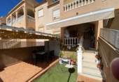 Chalet adosado con terreno en venta en Torrevieja ref: TR412517 foto