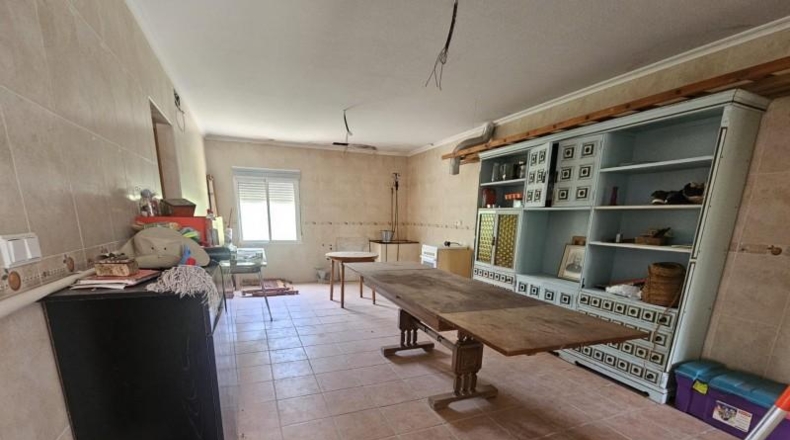 Alicante - Эльче - 2000m2