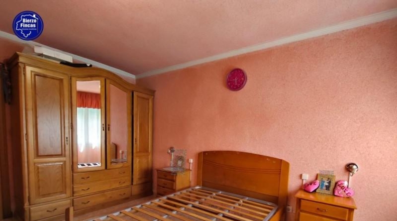 León - Villablino - 2292m2
