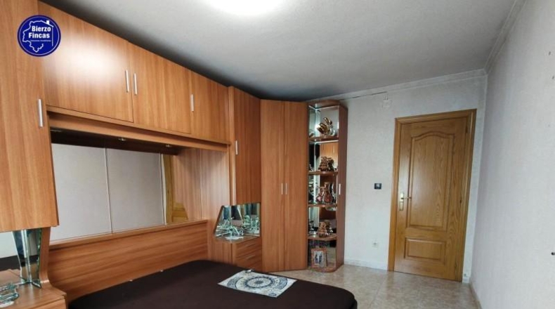 León - Villablino - 2292m2