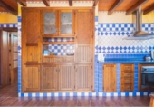 Chalet independiente con terreno en venta en la España, La Línea de la Concepción, ref: TR412598 foto