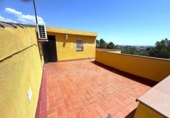 Отдельно стоящий дом с участком на продажу в городе la Bisbal del Penedès Фото