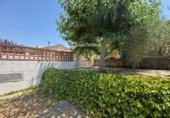 Отдельно стоящий дом с участком на продажу в городе la Bisbal del Penedès Фото