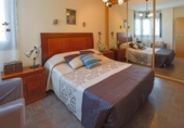 Chalet independiente con terreno en venta en la España, Aldeamayor de San Martín, ref: TR247852 foto