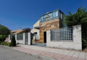 Chalet independiente con terreno en venta en la España, Aldeamayor de San Martín, ref: TR247852 foto
