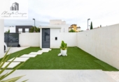 Village house for sale on España, La Zubia, ref: TR412644 photo