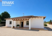 Xalet independent amb terreny en venda a la España, Énguera, ref.: TR412672 foto