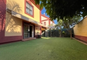 Chalet independiente con terreno en venta en la España, Dos Hermanas, ref: TR412683 foto