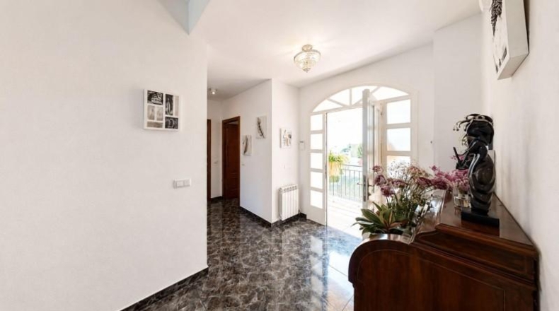 Барселона - Lliçà d'Amunt - 688m2