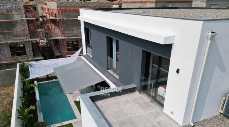 Жирона - Castelló d'Empúries - 238m2