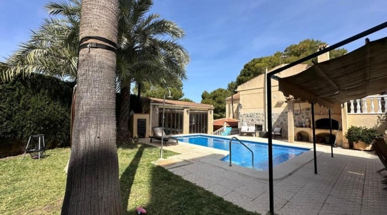 Alicante - Торревьеха - 827m2