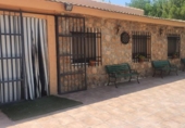 Chalet independiente con terreno en venta en la España, Albacete, ref: TR412763 foto