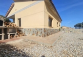 Chalet independiente con terreno en venta en la España, Fogars de la Selva, ref: TR408652 foto