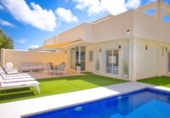 Chalet independiente con terreno en venta en la España, Orihuela, ref: TR412813 foto