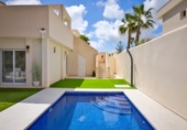 Chalet independiente con terreno en venta en la España, Orihuela, ref: TR412813 foto