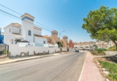 Casa de pueblo en venta en la España, San Miguel de Salinas, ref: TR412820 foto