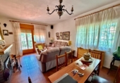Chalet independiente con terreno en venta en la España, Guadarrama, ref: TR412837 foto