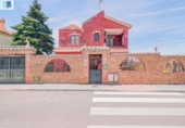 Chalet independiente con terreno en venta en la España, Ogíjares, ref: TR412838 foto