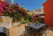 Chalet independiente con terreno en venta en la España, Fuengirola, ref: TR412907 foto