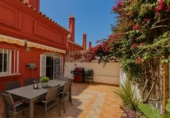 Chalet independiente con terreno en venta en la España, Fuengirola, ref: TR412907 foto