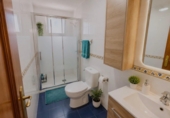 Chalet independiente con terreno en venta en la España, Fuengirola, ref: TR412907 foto