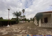 Chalet independiente con terreno en venta en Caudete ref: TR252194 foto