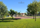 Chalet independiente con terreno en venta en Castellanos de Moriscos ref: TR412849 foto