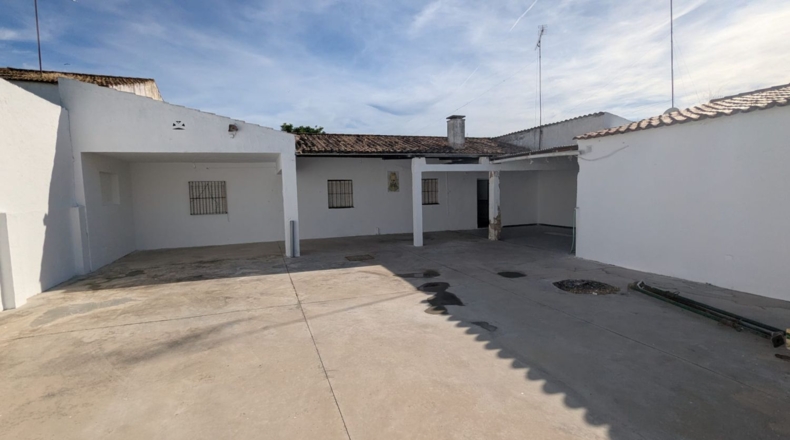Sevilla - Lora del Río - 600m2