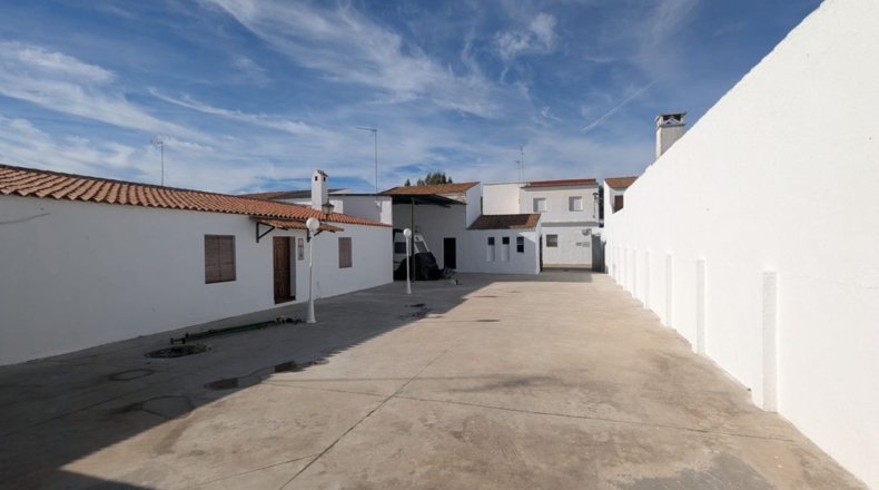 Sevilla - Lora del Río - 600m2