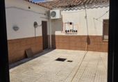 Casa de pueblo en venta en Valdepeñas ref: TR412860 foto