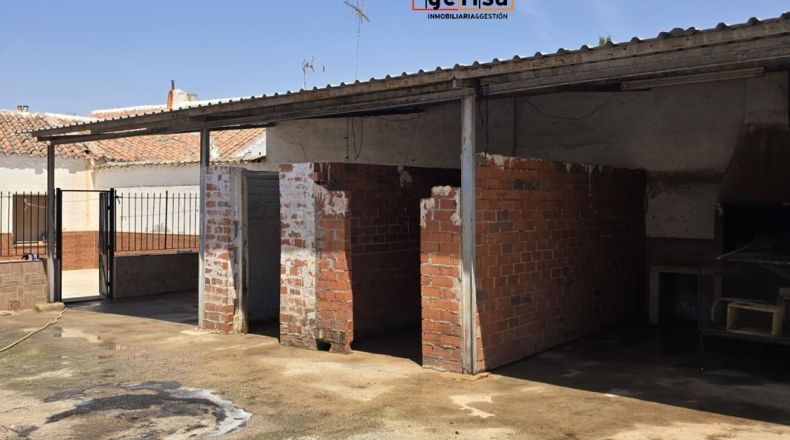 Ciudad Real - Valdepeñas - 420m2