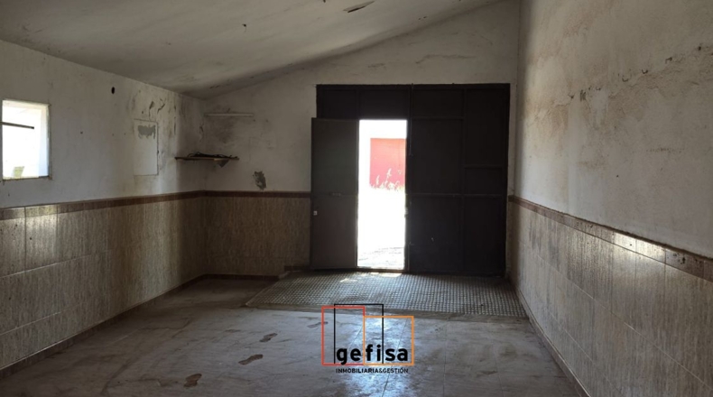 Ciudad Real - Valdepeñas - 420m2