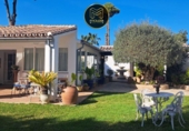 Villa con terreno en venta en Estepona ref: TR412905 foto