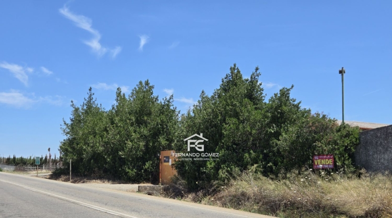 Sevilla - Pilas - 2806m2