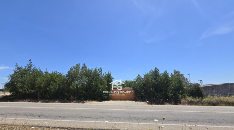Sevilla - Pilas - 2806m2