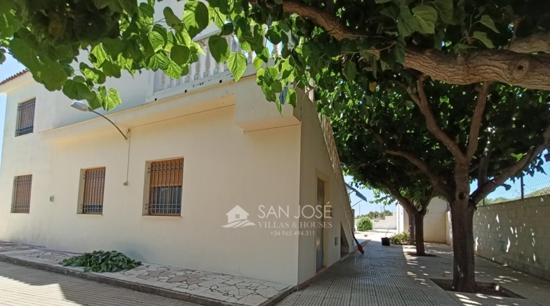 Alicante - Monforte del Cid - 11900m2