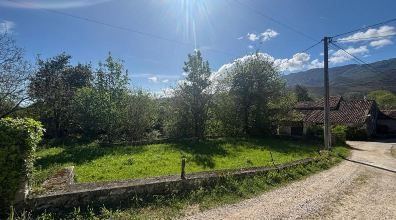 Cantabria - San Roque de Riomiera - 501m2