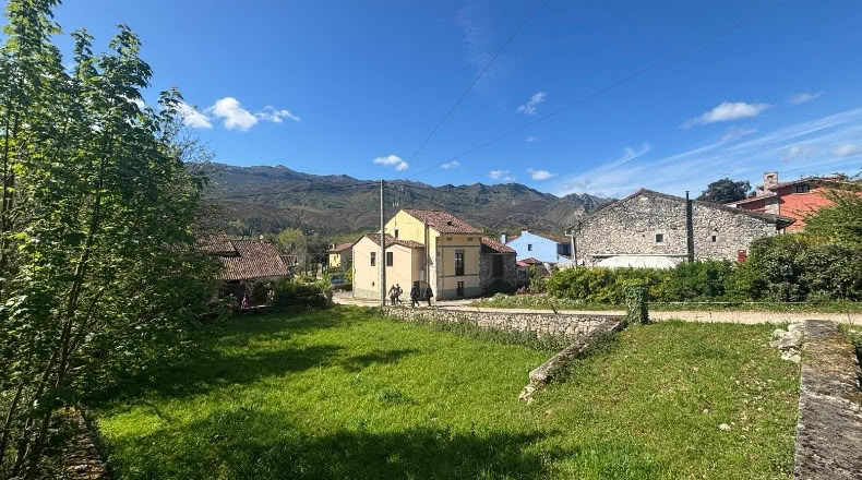 Cantabria - San Roque de Riomiera - 501m2