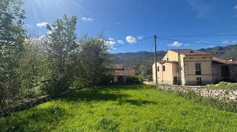 Cantabria - San Roque de Riomiera - 501m2