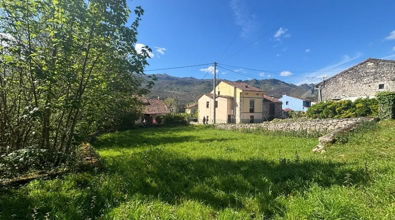 Cantabria - San Roque de Riomiera - 501m2