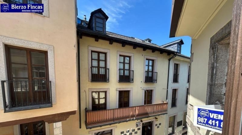 Leon - Ponferrada - 1296m2