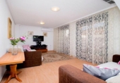 Chalet independiente con terreno en alquiler en la España, Torrevieja, ref: TR398405 foto