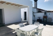 Chalet independiente con terreno en alquiler en la España, Chiclana de la Frontera, ref: TR344587 foto